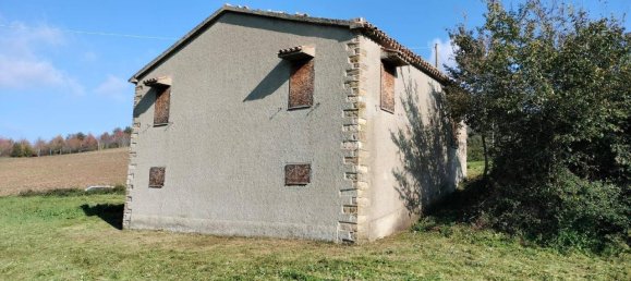 4 rooms House in Maiolo, Italy No. 162758 3