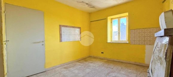 1 bedroom Apartment in Nepi, Italy No. 331143 8