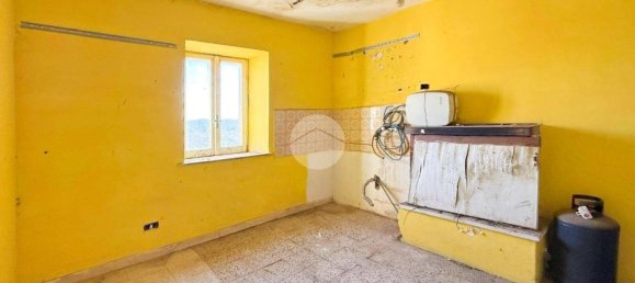 1 bedroom Apartment in Nepi, Italy No. 331143 6