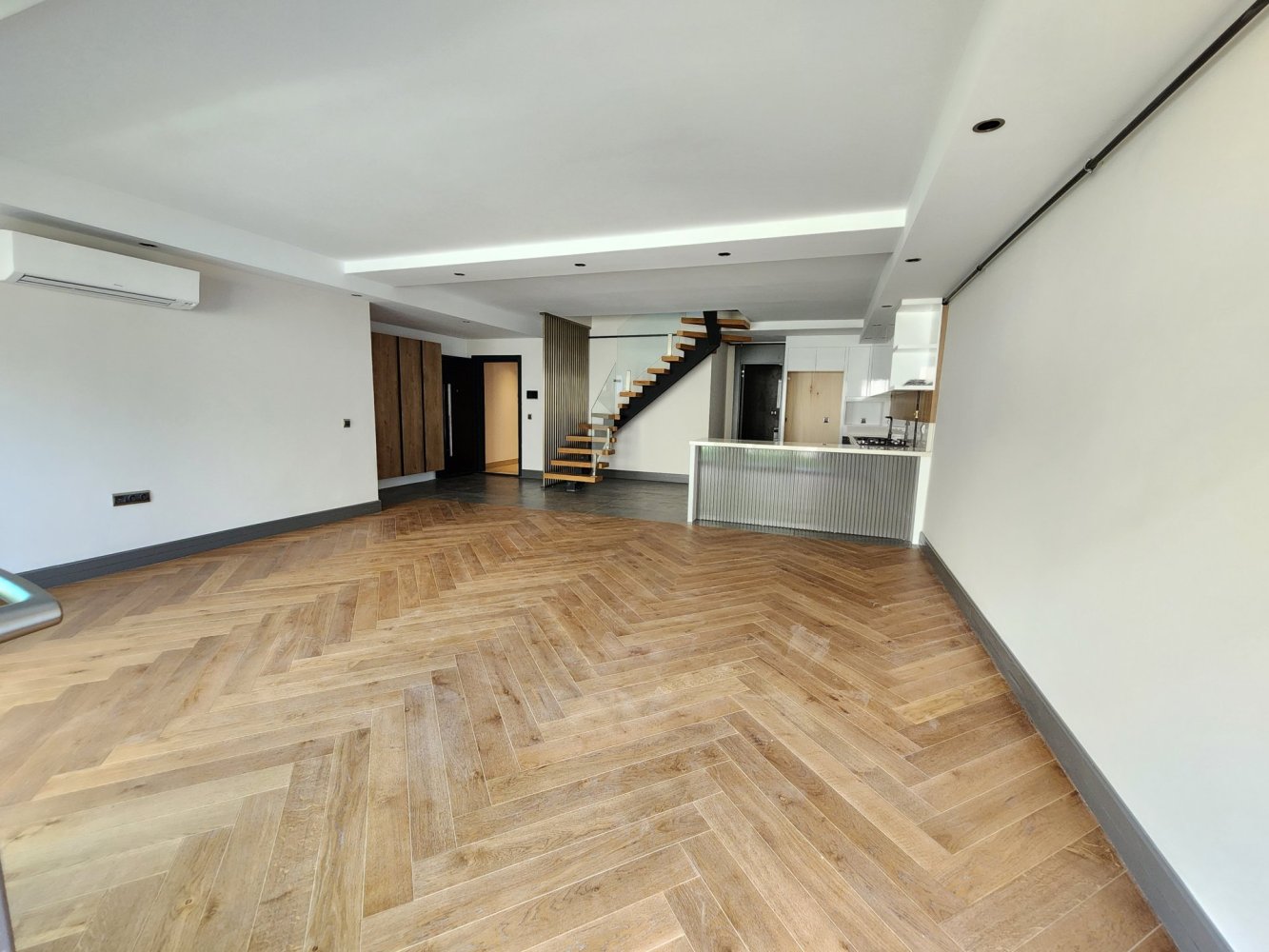 Wohnung 4+1 in Antalya, Turkey, Nr. 22739