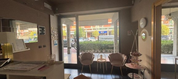 Gewerbliche Immobilie in Scandicci, Italy 70m², Nr. 313461 5