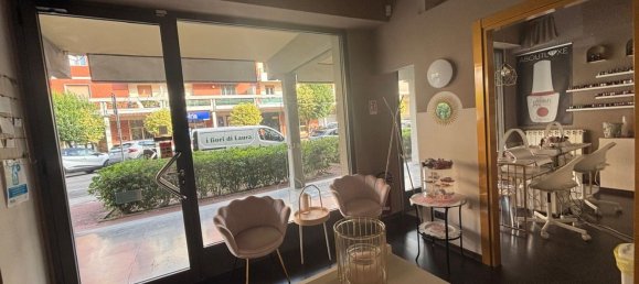 Gewerbliche Immobilie in Scandicci, Italy 70m², Nr. 313461 10