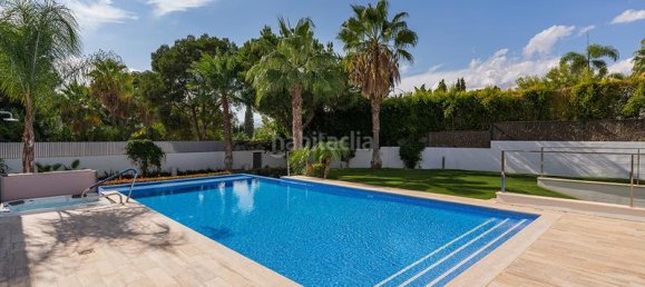 Villa de 7 dormitorios en Marbella, Spain No. 19412 24