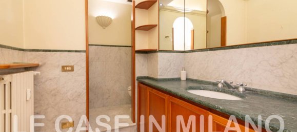 4 bedrooms Apartment in Milan, Italy No. 323540 20