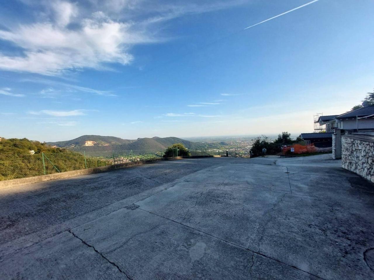  قطعة أرض في Botticino, Italy 1200متر مربع رقم 135970