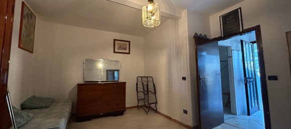 1 bedroom Apartment in Sassuolo, Italy No. 377041 4