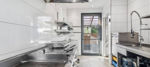 302m² Building in Bremen, Germany No. 86544 18