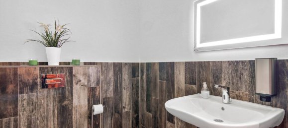 302m² Building in Bremen, Germany No. 86544 16