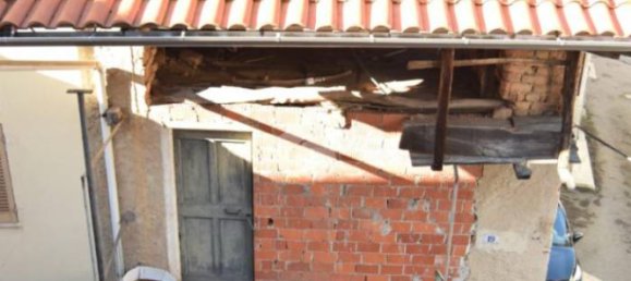 3 bedrooms House in Valdilana, Italy No. 161034 25