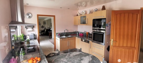 Дом с 5 спальнями в Монтро, Франция № 72518 5