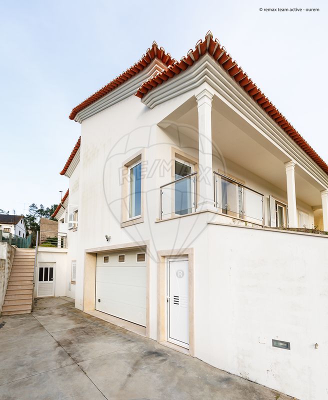 3 غرف نوم منزل في Ourem, Portugal رقم 18191