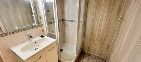 2 chambres Appartement à Argenteuil, France No. 307619 3