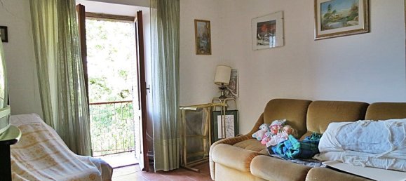 3 bedrooms House in Baschi, Italy No. 47399 8