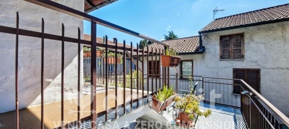 3 bedrooms Duplex in Cittiglio, Italy No. 358802 28