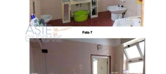 6-salle Appartement à Noicattaro, Italy No. 237150 4