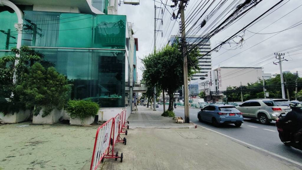 Коммерческая недвижимость 2540м² в Бангкапи, Таиланд № 24802