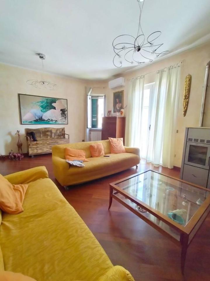 4 rooms Apartment in Ottaviano, Italy No. 41006