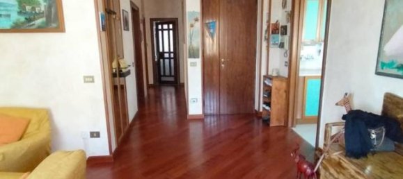 4 rooms Apartment in Ottaviano, Italy No. 41006 3