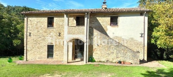 8 bedrooms House in Montone, Italy No. 73175 2