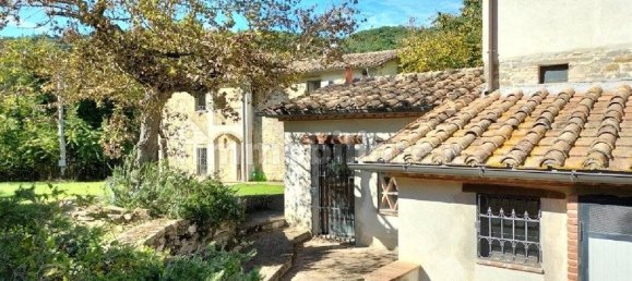 8 bedrooms House in Montone, Italy No. 73175 30