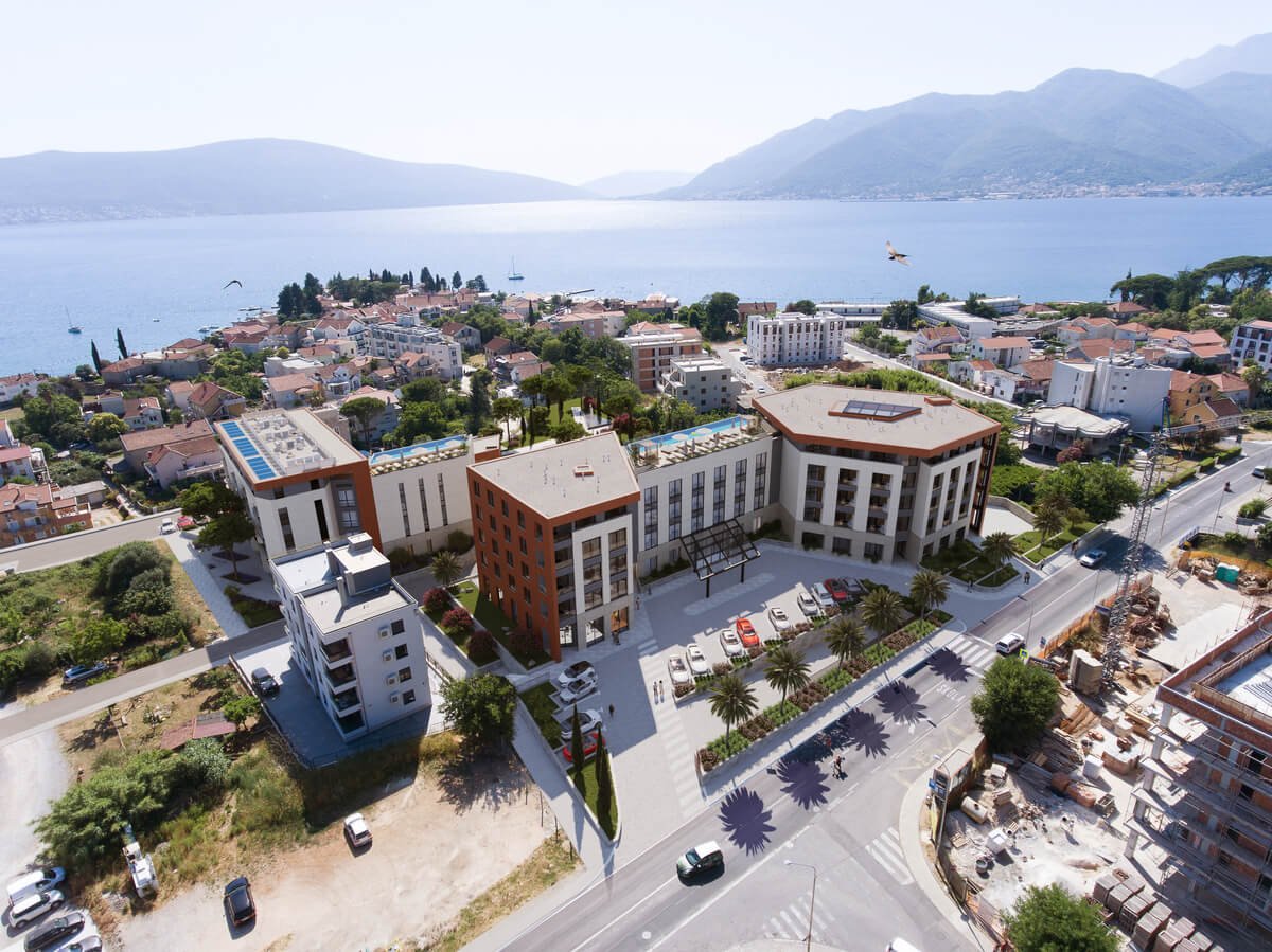 3 bedrooms Apartment in Tivat, Montenegro No. 2023