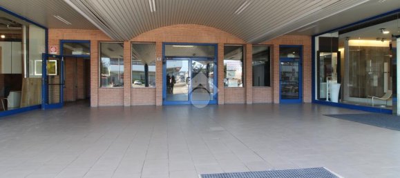 250m² Office in San Benedetto del Tronto, Italy No. 112385 3