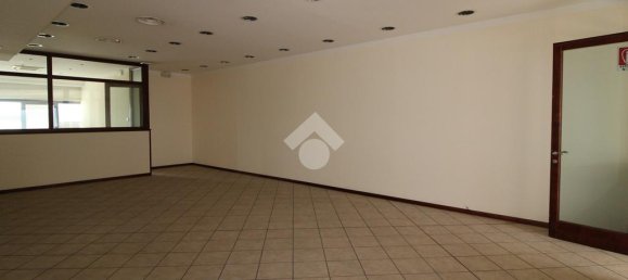 250m² Office in San Benedetto del Tronto, Italy No. 112385 14