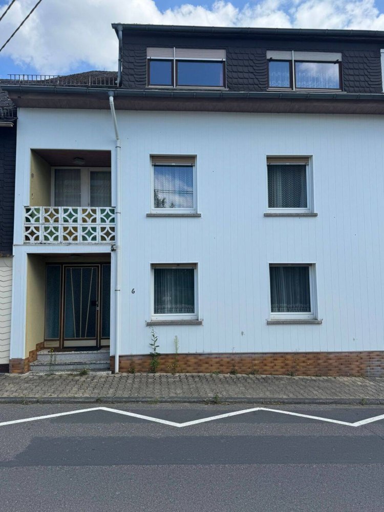 Moradia em banda de 8 divisões em Rhein-Lahn, Germany N.º 239266