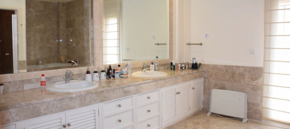 4 غرف نوم فيلا في Marbella, Spain رقم 147513 18