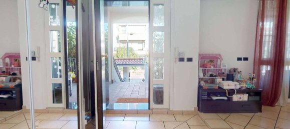 2 غرف نوم فيلا في Medicina, Italy رقم 285525 43