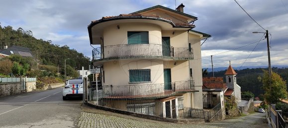 3 bedrooms House in Aroes, Portugal No. 40637 42