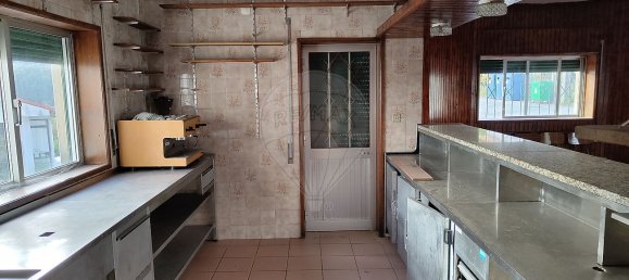 3 bedrooms House in Aroes, Portugal No. 40637 30