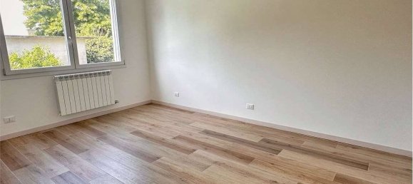 3 bedrooms Apartment in Martellago, Italy No. 328724 7