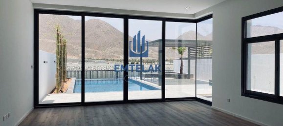 5 bedrooms Villa in Sharm, UAE No. 8306 4