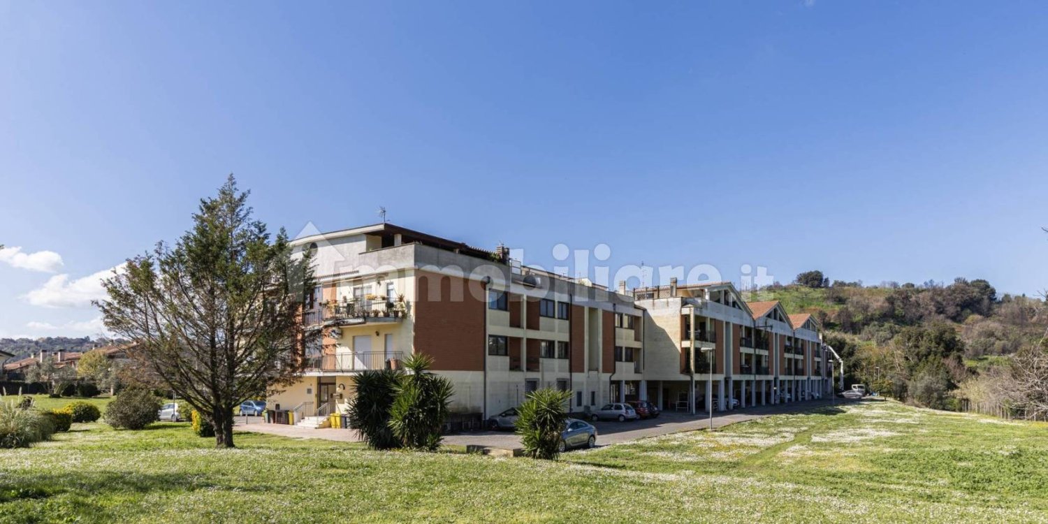 3 chambres Appartement à Castelnuovo di Porto, Italy No. 60811