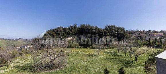 3 chambres Appartement à Castelnuovo di Porto, Italy No. 60811 26