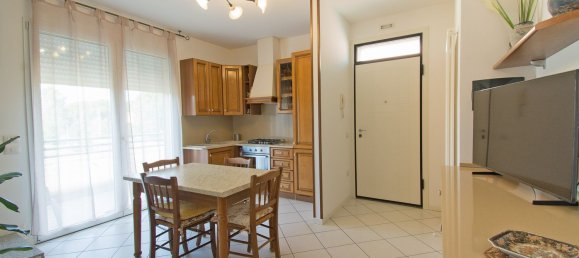 Дуплекс с 4 комнатами в Каттолика, Италия № 276445 4