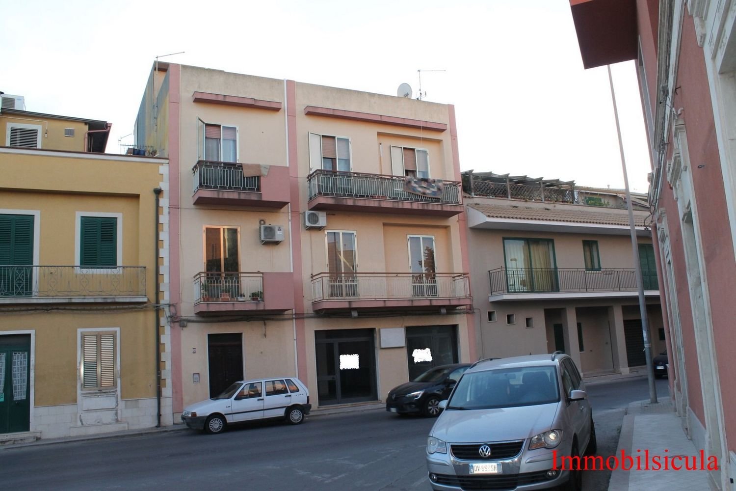 Apartamento de 6 habitaciónes en Ispica, Italy No. 157029