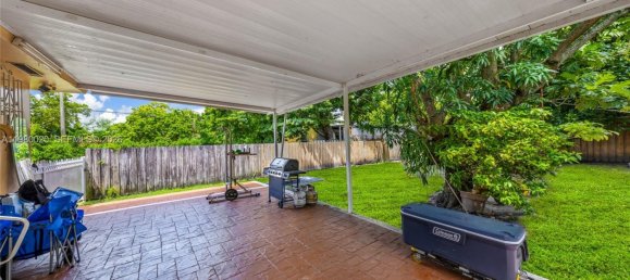 3 Schlafzimmer Villa in Miami, USA, Nr. 615426 25