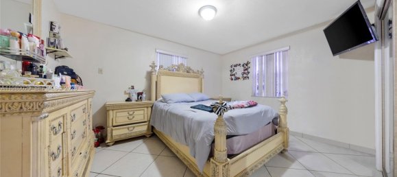 3 Schlafzimmer Villa in Miami, USA, Nr. 615426 7