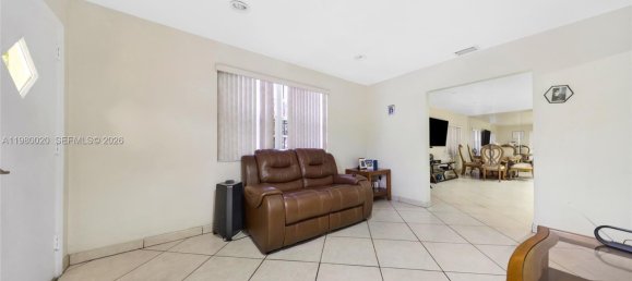 3 Schlafzimmer Villa in Miami, USA, Nr. 615426 2