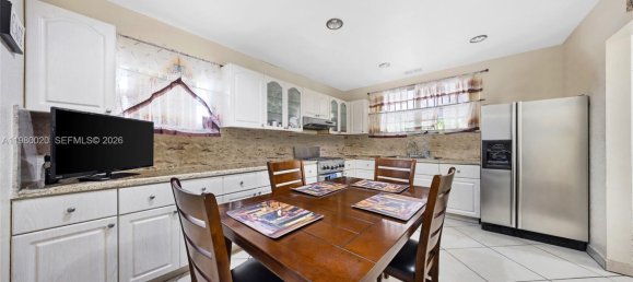 3 Schlafzimmer Villa in Miami, USA, Nr. 615426 21