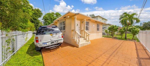 3 Schlafzimmer Villa in Miami, USA, Nr. 615426 29