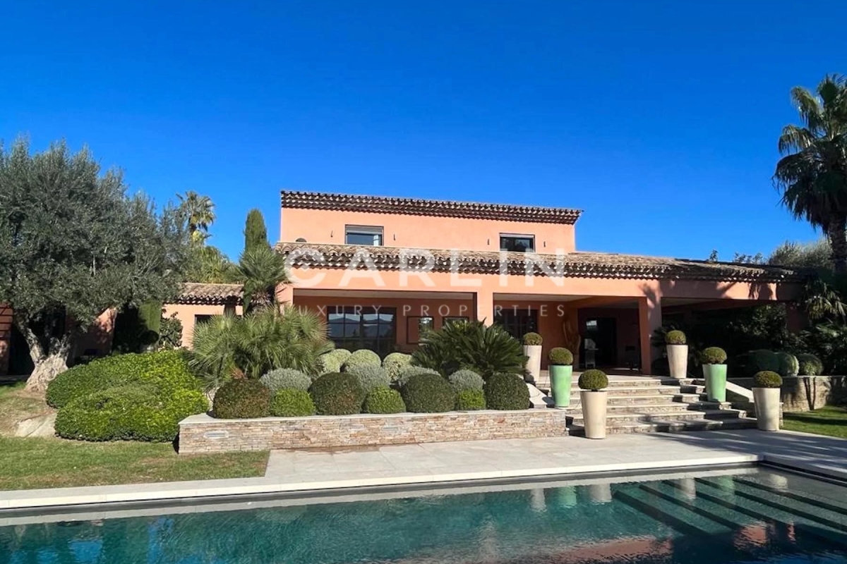 6 bedrooms Villa in Grimaud, France No. 344312