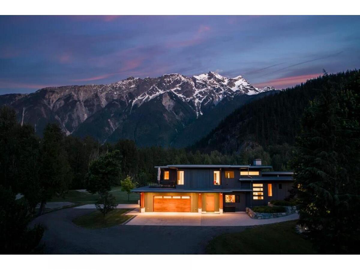 3 Schlafzimmer Haus in British Columbia, Canada, Nr. 1085