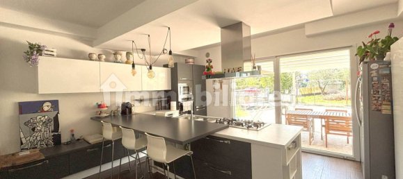 3 bedrooms Villa in Agliana, Italy No. 258918 7