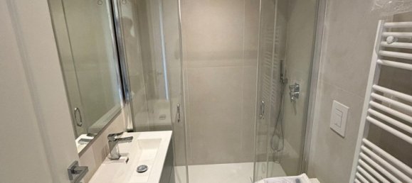 2 bedrooms Apartment in Milan, Italy No. 364979 24