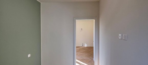 2 bedrooms Apartment in Milan, Italy No. 364979 17
