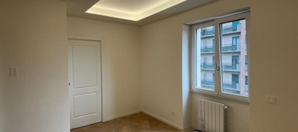 2 bedrooms Apartment in Milan, Italy No. 364979 7