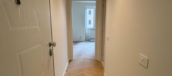 2 bedrooms Apartment in Milan, Italy No. 364979 11